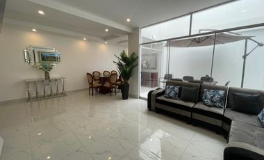 SE ALQUILA CASA Y 4 MINIDEPAS EN EL MISMO INMUEBLE