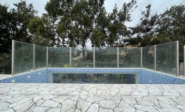 SE ALQUILA CASA Y 4 MINIDEPAS EN EL MISMO INMUEBLE