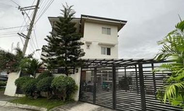 6BR House for Sale at Sta Rosa