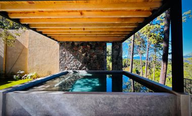 Casa en venta en Avándaro a 5 minutos del club de golf en Valle de Bravo