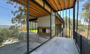 Casa en venta en Avándaro a 5 minutos del club de golf en Valle de Bravo