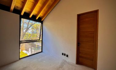Casa en venta en Avándaro a 5 minutos del club de golf en Valle de Bravo