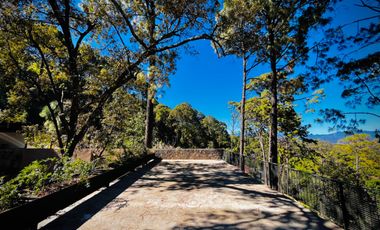 Casa en venta en Avándaro a 5 minutos del club de golf en Valle de Bravo