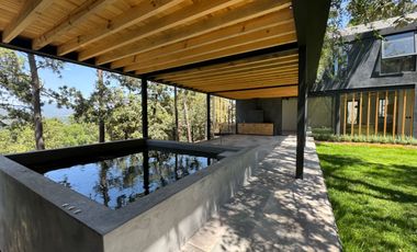 Casa en venta en Avándaro a 5 minutos del club de golf en Valle de Bravo