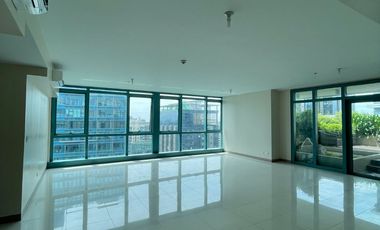 Rent to own 4 bedroom penthouse unit for sale in One Uptown Residences BGC