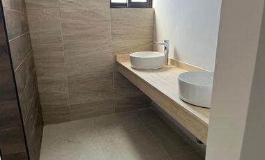 Casa en venta en colonia Puerta del Sol Saltillo, Coahuila