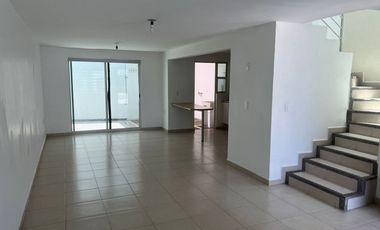 CASA EN RENTA EN PRADERAS DEL REFUGIO