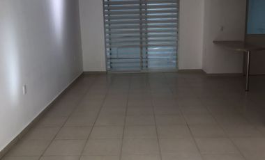 CASA EN RENTA EN PRADERAS DEL REFUGIO