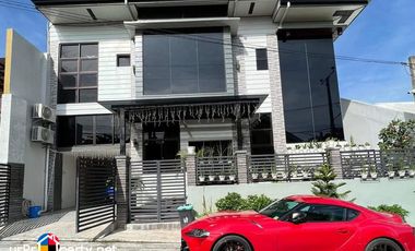 for sale fully furnished house with 7 bedoom plus 2 parking in cabancalan mandaue cebu