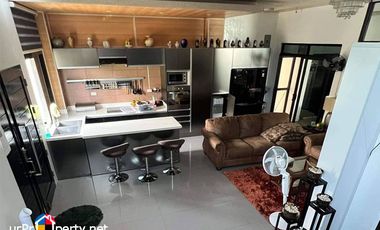 for sale fully furnished house with 7 bedoom plus 2 parking in cabancalan mandaue cebu