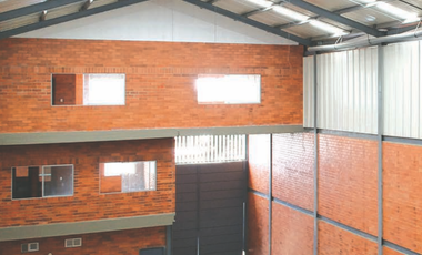 BODEGA ALQUILO EN CONJUNTO  ARROYOHONDO YUMBO 585 M2 $12 MILLONES