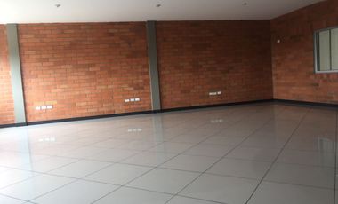 BODEGA ALQUILO EN CONJUNTO  ARROYOHONDO YUMBO 585 M2 $12 MILLONES