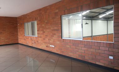 BODEGA ALQUILO EN CONJUNTO  ARROYOHONDO YUMBO 585 M2 $12 MILLONES