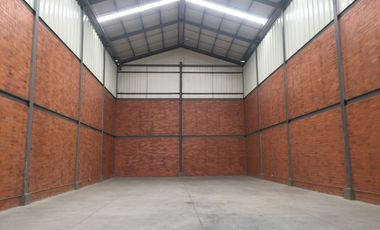 BODEGA ALQUILO EN CONJUNTO  ARROYOHONDO YUMBO 585 M2 $12 MILLONES