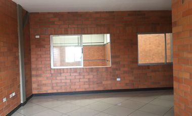 BODEGA ALQUILO EN CONJUNTO  ARROYOHONDO YUMBO 585 M2 $12 MILLONES
