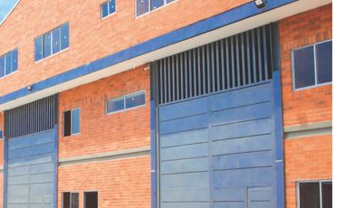 BODEGA ALQUILO EN CONJUNTO  ARROYOHONDO YUMBO 585 M2 $12 MILLONES