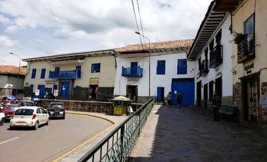 VENTA DE PROPIEDAD DE 230.79m2 EN PLAZA DE LIMACPAMPA GRANDE - CUSCO