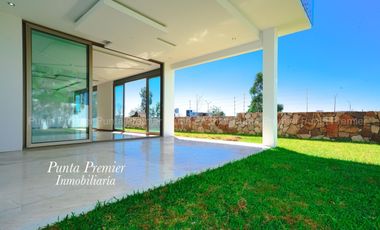Casa Nueva en venta de Lujo en Puertas Las Lomas Zapopan Zona Andares Puerta de hierro Punta Premier