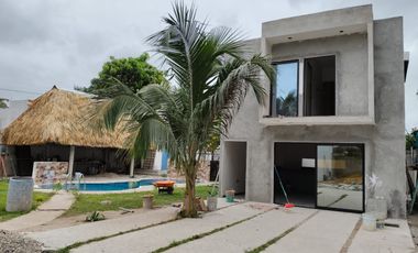 CASAS EN VENTA PRIVADA CON ALBERCA EN MEDELLIN Y PIGUA