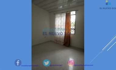 ¡¿SE VENDE CASA CON LOCALES COMERCIALES UBICACION CENTRAL,RENTABLE!!SECTOR ROSALES