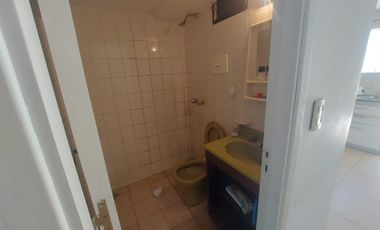 Casa 2 Ambientes Mas Taller en Venta en Barrio General Pueyrredon