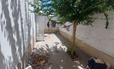 Casa 2 Ambientes Mas Taller en Venta en Barrio General Pueyrredon