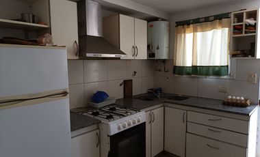 Casa 2 Ambientes Mas Taller en Venta en Barrio General Pueyrredon