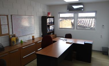 VENPERMUTO BODEGA  CON OFICINAS BARRIO SAN MIGUEL