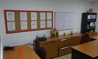 VENPERMUTO BODEGA  CON OFICINAS BARRIO SAN MIGUEL