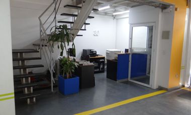 VENPERMUTO BODEGA  CON OFICINAS BARRIO SAN MIGUEL