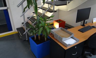 VENPERMUTO BODEGA  CON OFICINAS BARRIO SAN MIGUEL