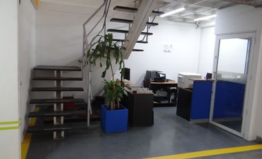VENPERMUTO BODEGA  CON OFICINAS BARRIO SAN MIGUEL