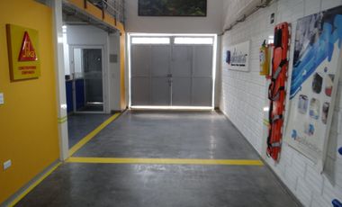 VENPERMUTO BODEGA  CON OFICINAS BARRIO SAN MIGUEL