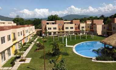 Casa en Venta con alberca, Alberca a 15 minutos de Cuernavaca en Emiliano Zapata