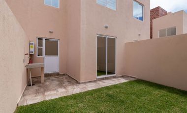 Casa en Venta con alberca, Alberca a 15 minutos de Cuernavaca en Emiliano Zapata