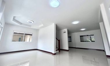 ขายบ้าน ชูตะวัน ลำลูกกาคลอง8 บ้านรีโนเวทใหม่ พร้อมอยู่ รหัสทรัพย์ : H8081