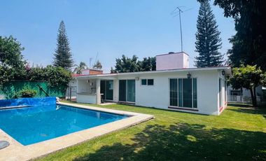 CASA DE EUN NIVEL EN LOMAS DE COCOYOC