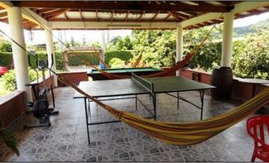 VENTA DE CASA CAMPESTRE DE 600 M2 CONSTRUIDOS SOBRE UN LOTE DE 2.300 M2, SITUADA EN SANTAGUEDA, MANIZALES CALDAS
