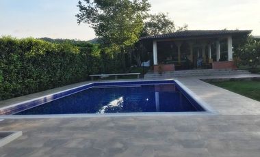 VENTA DE CASA CAMPESTRE DE 600 M2 CONSTRUIDOS SOBRE UN LOTE DE 2.300 M2, SITUADA EN SANTAGUEDA, MANIZALES CALDAS