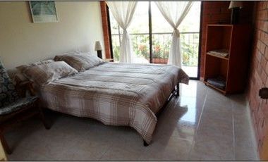 VENTA DE CASA CAMPESTRE DE 600 M2 CONSTRUIDOS SOBRE UN LOTE DE 2.300 M2, SITUADA EN SANTAGUEDA, MANIZALES CALDAS