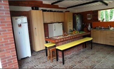VENTA DE CASA CAMPESTRE DE 600 M2 CONSTRUIDOS SOBRE UN LOTE DE 2.300 M2, SITUADA EN SANTAGUEDA, MANIZALES CALDAS