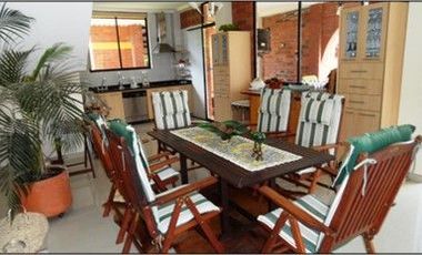 VENTA DE CASA CAMPESTRE DE 600 M2 CONSTRUIDOS SOBRE UN LOTE DE 2.300 M2, SITUADA EN SANTAGUEDA, MANIZALES CALDAS