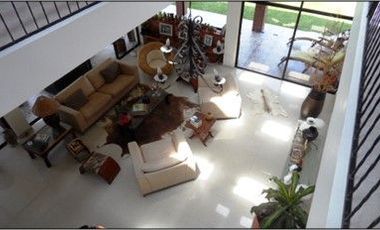 VENTA DE CASA CAMPESTRE DE 600 M2 CONSTRUIDOS SOBRE UN LOTE DE 2.300 M2, SITUADA EN SANTAGUEDA, MANIZALES CALDAS