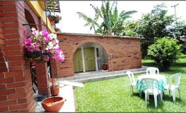 VENTA DE CASA CAMPESTRE DE 600 M2 CONSTRUIDOS SOBRE UN LOTE DE 2.300 M2, SITUADA EN SANTAGUEDA, MANIZALES CALDAS