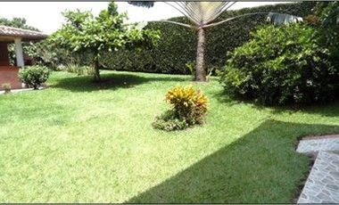 VENTA DE CASA CAMPESTRE DE 600 M2 CONSTRUIDOS SOBRE UN LOTE DE 2.300 M2, SITUADA EN SANTAGUEDA, MANIZALES CALDAS