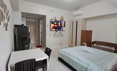 For Rent 30 Sqm Studio Unit in Mandani Bay, Mandaue City