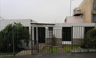 Práctica y pequeña casa en renta en la Col. Florida