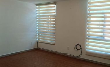 Práctica y pequeña casa en renta en la Col. Florida