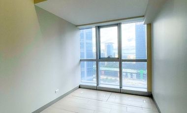 Three Bedroom condo unit for Sale in Uptown Parksuites Tower 1 at Taguig City