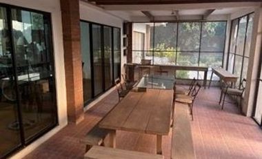 VILLA IN CALATAGAN with SWIMMING POOL FOR SALE!
